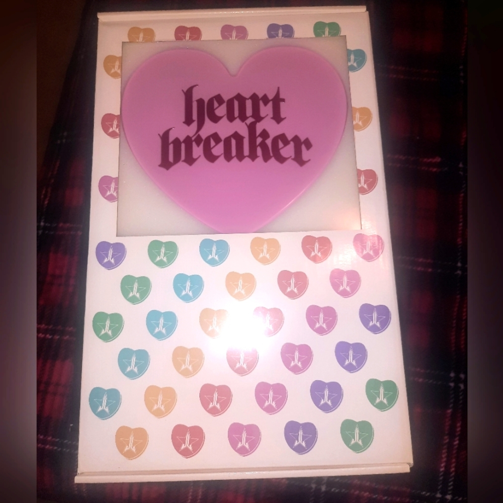 Jeffree stat Pink Heartbreaker hand mirror